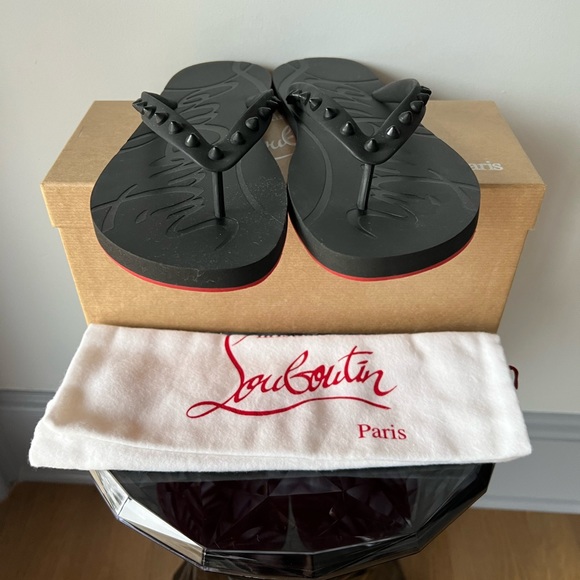 Christian Louboutin Shoes Christian Louboutin Loubi Flip Flat